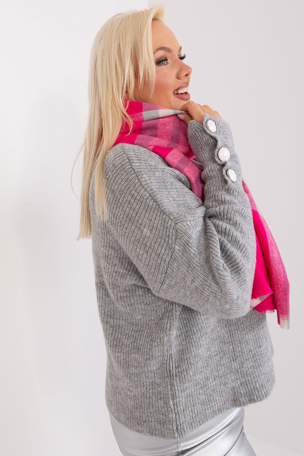  Shawl model 190563 AT 
