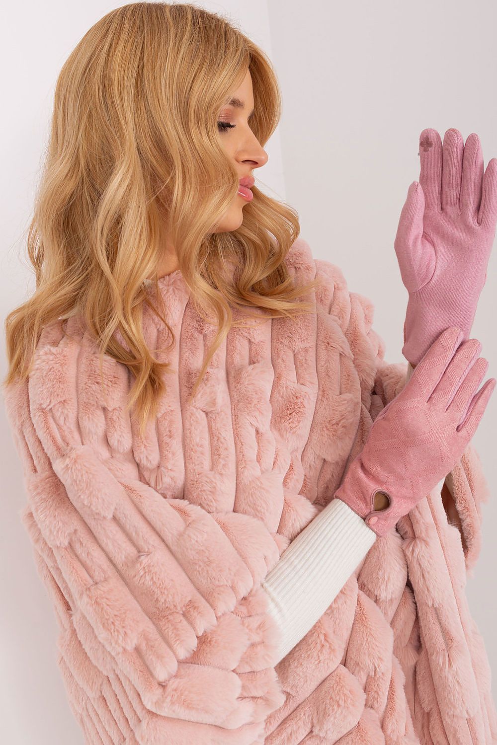  Gloves model 190878 AT 