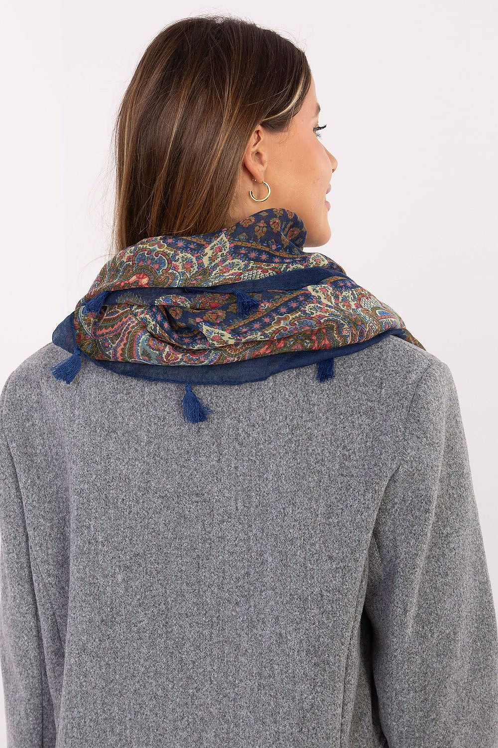  Neckerchief model 223052 AT 